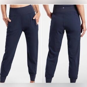 Athleta Navy Blue size S Jogger Pants